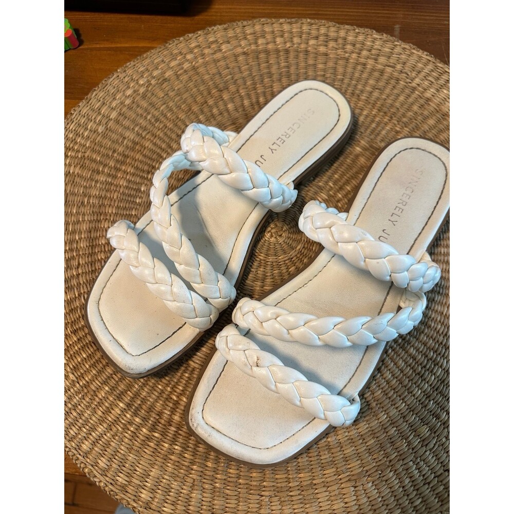 Sincerely Jules women’s size 8M Sandals